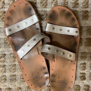 Beek sandals size 8
